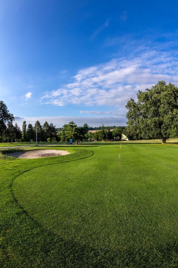 Vacanceole - Le Domaine Du Golf D'Albret Барбаст Экстерьер фото