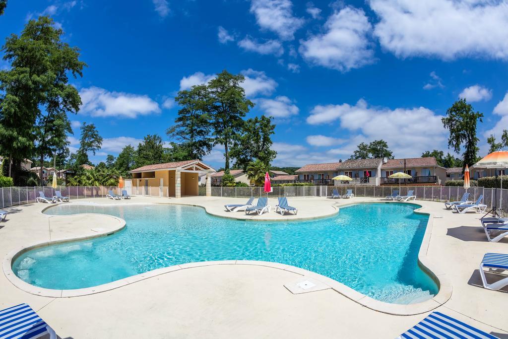 Vacanceole - Le Domaine Du Golf D'Albret Барбаст Экстерьер фото